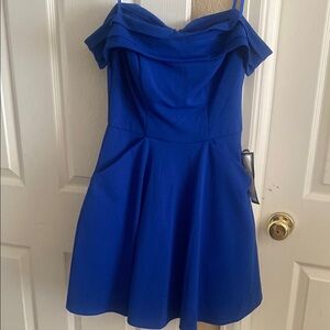Beautiful Blue Off-Shoulder Dress!!
New!!